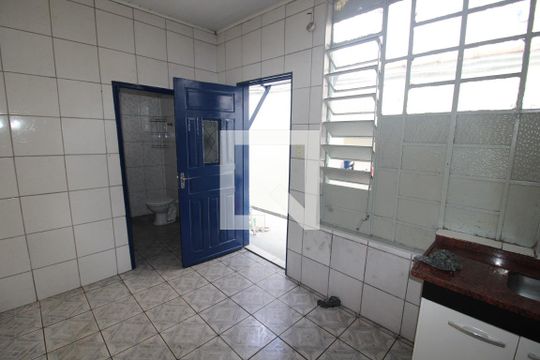 Cozinha de casa para alugar com 1 quarto, 35m² em Jardim Japao, São Paulo