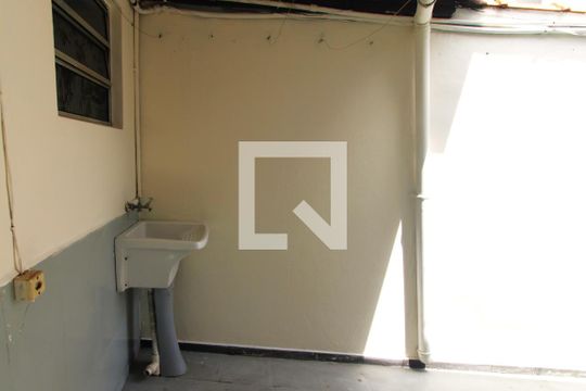 Área de Serviço de casa para alugar com 1 quarto, 35m² em Jardim Japao, São Paulo