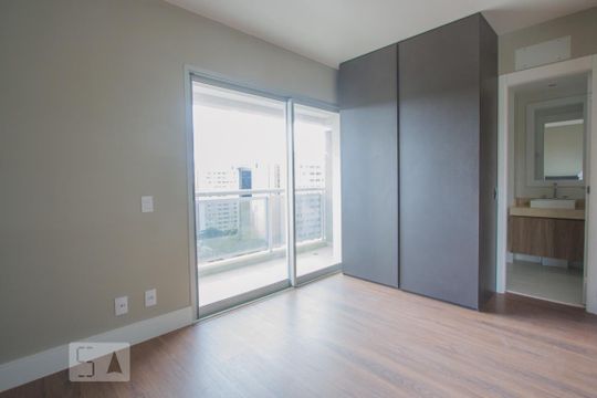 Quarto de kitnet/studio à venda com 1 quarto, 55m² em Santo Amaro, São Paulo