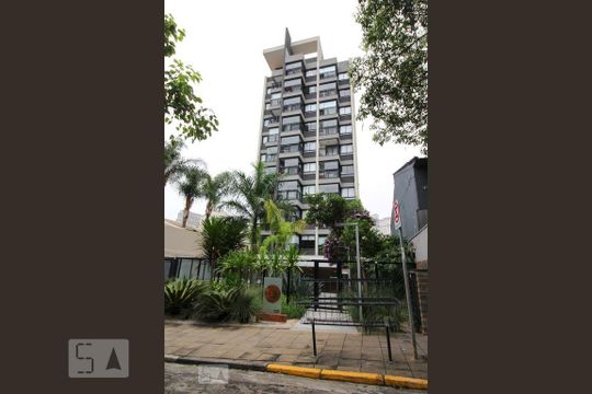 Fachada de kitnet/studio para alugar com 1 quarto, 32m² em Itaim Bibi, São Paulo