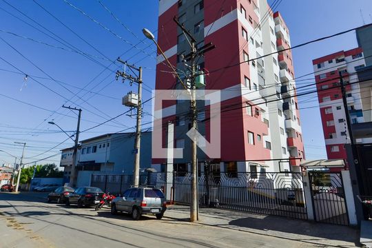 Fachada do Condomínio de apartamento para alugar com 2 quartos, 47m² em Jardim Vila Galvão, Guarulhos