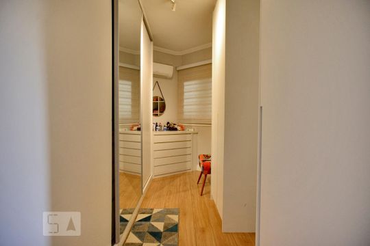 Suíte de apartamento à venda com 2 quartos, 98m² em Alto de Pinheiros, São Paulo