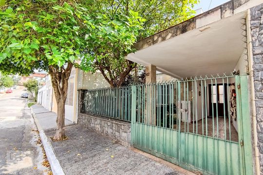 Fachada de casa à venda com 2 quartos, 111m² em Saúde, São Paulo