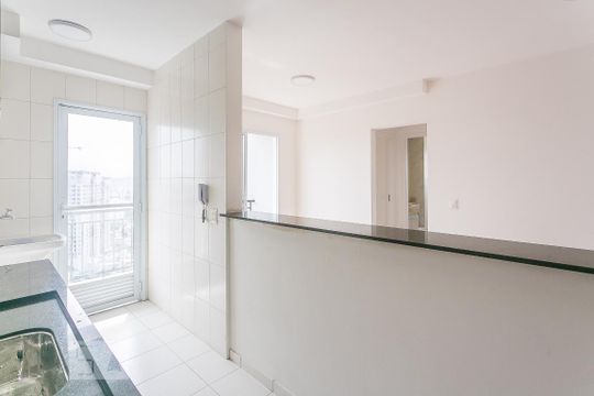 Cozinha de apartamento à venda com 2 quartos, 50m² em São Pedro, Osasco
