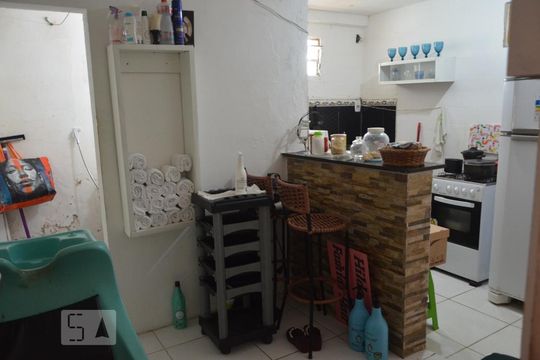 Entrada de apartamento para alugar com 2 quartos, 70m² em Brotas, Salvador