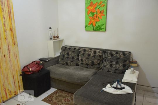 Sala de apartamento para alugar com 2 quartos, 70m² em Brotas, Salvador