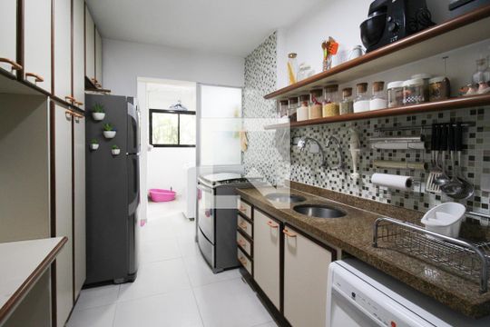 Cozinha de apartamento à venda com 3 quartos, 94m² em Vila Olímpia, São Paulo