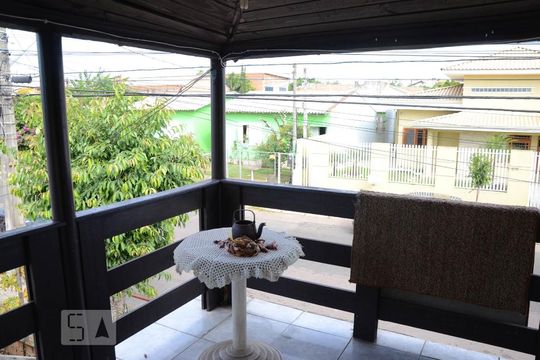 Sacada de casa para alugar com 3 quartos, 200m² em Mathias Velho, Canoas