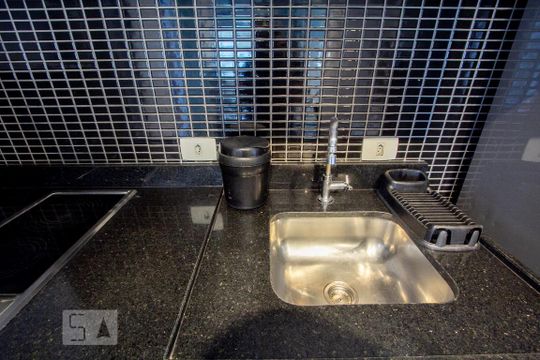 detalhe da cozinha de apartamento para alugar com 2 quartos, 60m² em Vila Olímpia, São Paulo