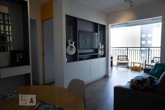 Apartamento à venda com 2 quartos, 60m² em Vila Anastácio, São Paulo