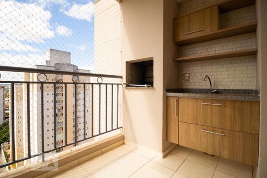 Sacada com churrasqueira de apartamento para alugar com 3 quartos, 76m² em Chácara Primavera, Campinas