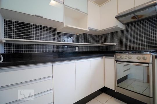 Cozinha de apartamento para alugar com 3 quartos, 76m² em Chácara Primavera, Campinas