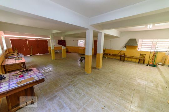 Garagem de casa à venda com 4 quartos, 500m² em Santa Maria, São Caetano do Sul