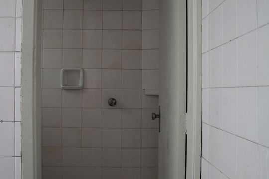 Área de serviço e banheiro de serviço de casa para alugar com 2 quartos, 100m² em Centro, Sorocaba
