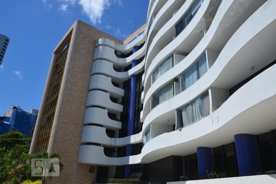 Fachada de apartamento para alugar com 1 quarto, 33m² em Barra, Salvador