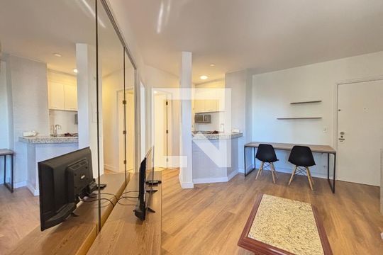Sala de apartamento para alugar com 1 quarto, 42m² em Jardim Paulistano, São Paulo