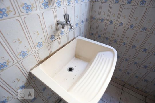 Área de Serviço - Tanque de casa à venda com 3 quartos, 81m² em Umuarama, Osasco