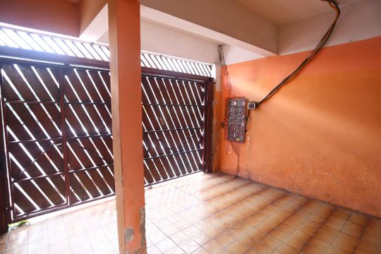 Garagem de casa à venda com 3 quartos, 81m² em Umuarama, Osasco
