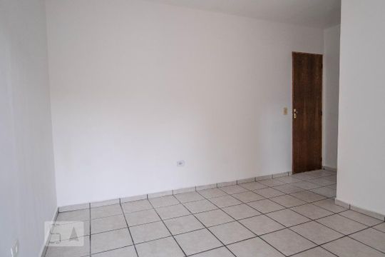 Suíte de casa de condomínio para alugar com 2 quartos, 131m² em Vila Continental, São Paulo