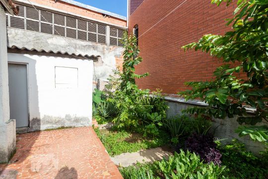 Quintal de apartamento à venda com 2 quartos, 200m² em Santo Amaro, São Paulo