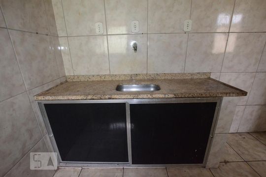 Cozinha- pia de casa para alugar com 2 quartos, 90m² em Vila Kosmos, Rio de Janeiro