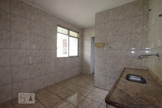 Cozinha de casa para alugar com 2 quartos, 90m² em Vila Kosmos, Rio de Janeiro
