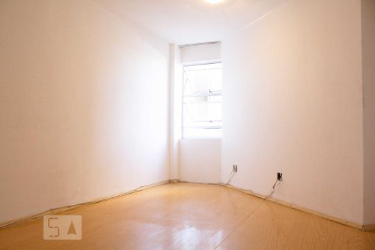 Apartamento para alugar com 2 quartos, 81m² em Itapoã, Belo Horizonte