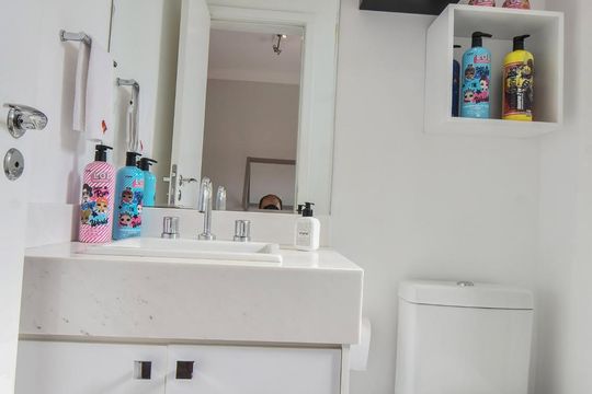 Banheiro Suíte 02 de apartamento para alugar com 3 quartos, 110m² em Cidade Monções, São Paulo