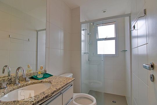 Banheiro da Suíte de apartamento para alugar com 2 quartos, 90m² em Jardim Ampliação, São Paulo