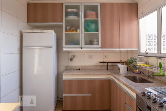 Cozinha de apartamento à venda com 2 quartos, 83m² em Bom Retiro, São Paulo