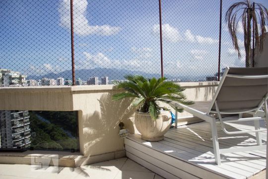 Area Externa de apartamento para alugar com 2 quartos, 160m² em Barra da Tijuca, Rio de Janeiro