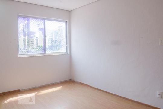Quarto 1 de apartamento para alugar com 2 quartos, 70m² em Canela, Salvador
