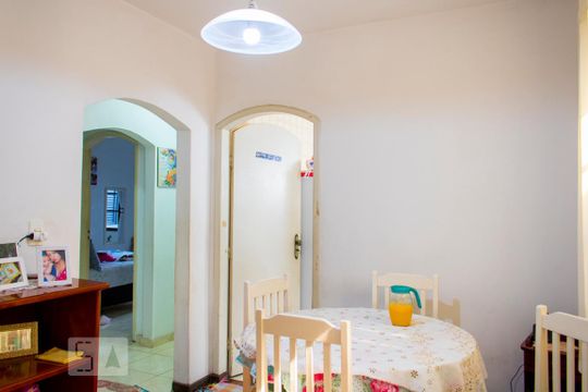 Sala 2 de casa à venda com 5 quartos, 268m² em Parque das Nações, Santo André