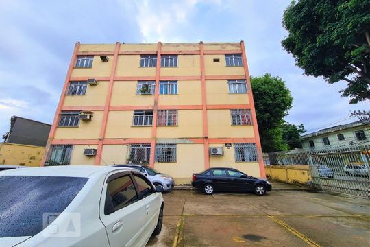 Fachada de apartamento à venda com 2 quartos, 45m² em Pilares, Rio de Janeiro