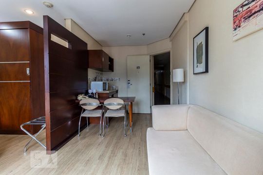 Studio de kitnet/studio para alugar com 1 quarto, 30m² em Chácara Santo Antônio (zona Sul), São Paulo