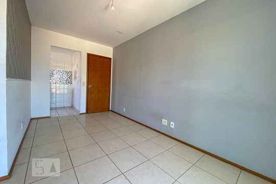 Sala de apartamento para alugar com 2 quartos, 58m² em Irajá, Rio de Janeiro