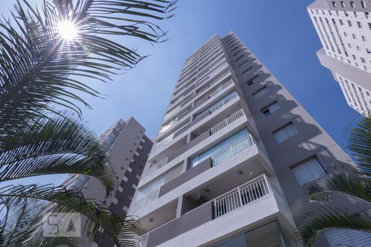 Fachada de apartamento à venda com 1 quarto, 33m² em Barra Funda, São Paulo