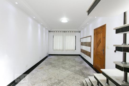Sala 1 de casa para alugar com 4 quartos, 280m² em Chácara Santo Antônio , São Paulo