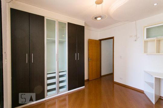 Quarto 2 de casa para alugar com 4 quartos, 280m² em Chácara Santo Antônio , São Paulo