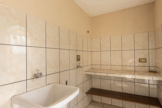 Área de Serviço de casa à venda com 4 quartos, 231m² em Vila Gomes Cardim, São Paulo