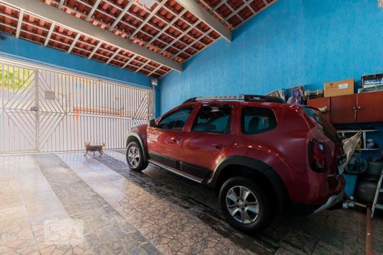 Garagem de casa para alugar com 5 quartos, 280m² em Vila Regina ( Zona Leste), São Paulo