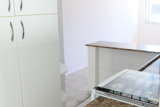 Cozinha de kitnet/studio para alugar com 1 quarto, 55m² em Pituba, Salvador