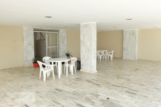 Area comum de kitnet/studio para alugar com 1 quarto, 55m² em Pituba, Salvador