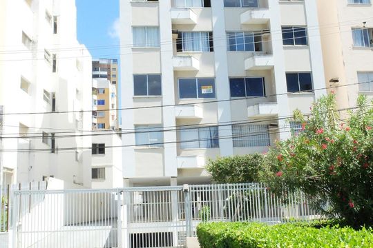 Fachada de kitnet/studio para alugar com 1 quarto, 55m² em Pituba, Salvador