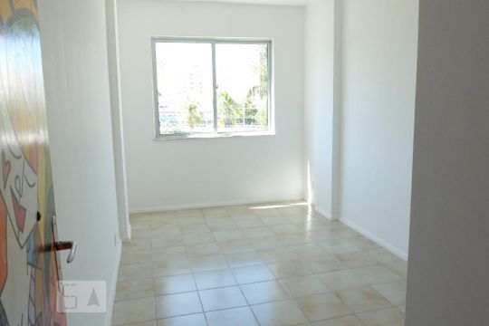 Quarto de kitnet/studio para alugar com 1 quarto, 55m² em Pituba, Salvador