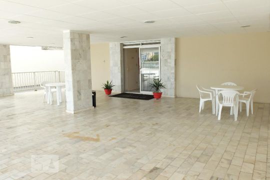Area comum de kitnet/studio para alugar com 1 quarto, 55m² em Pituba, Salvador