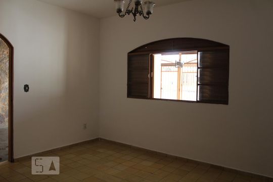 Sala de casa à venda com 5 quartos, 240m² em Guará Ii, Brasília