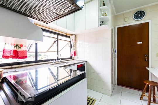 Cozinha de apartamento à venda com 3 quartos, 96m² em Vila Dom Pedro I, São Paulo