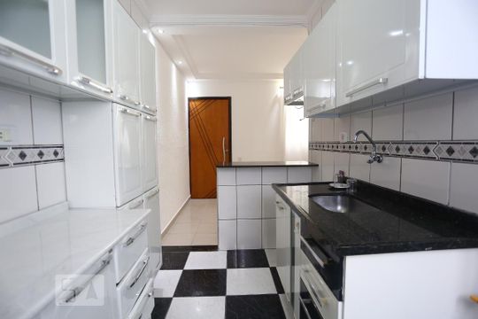 Cozinha de apartamento à venda com 2 quartos, 44m² em Vila Yolanda, Osasco