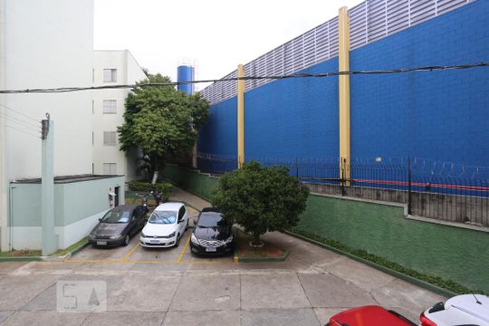 Apartamento à venda com 2 quartos, 44m² em Vila Yolanda, Osasco